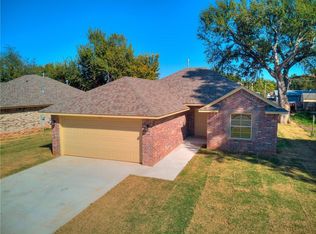 216 N O Ave, El Reno, OK 73036