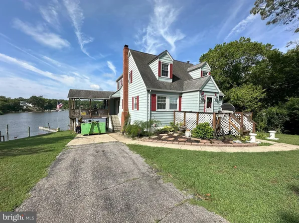 7762 West Dr, Glen Burnie, MD 21060