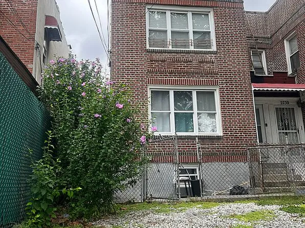 2237 Ellis Ave, Bronx, NY 10462