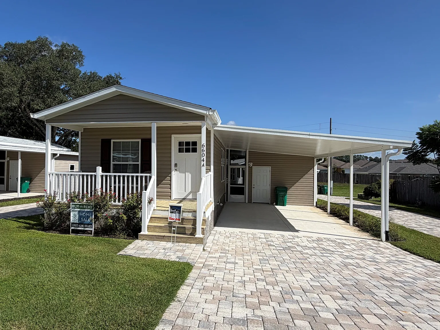 2 bed, 2.0 bath, 900 sqft, $2,100 — Photo 1