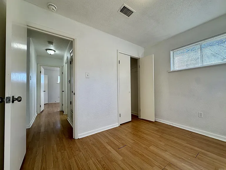 204 & 206 Smart St #204 — Photo 12