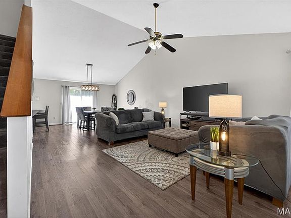 2nd image of 328 Bristol Pl