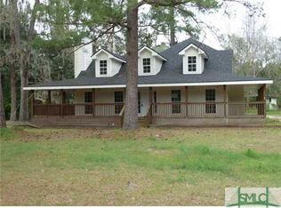 73 Floyd St, Riceboro, GA 31323