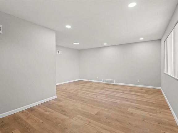 5th image of 4331 Beethoven Ave