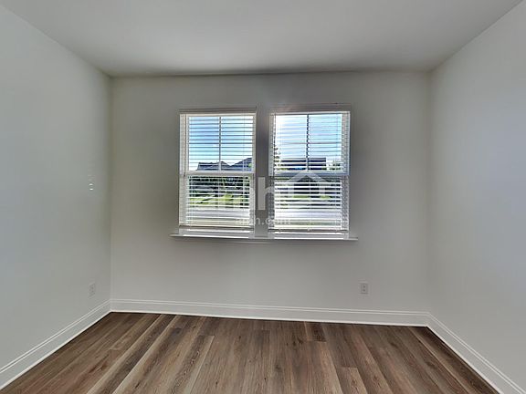 5th image of 216 Argea Dr