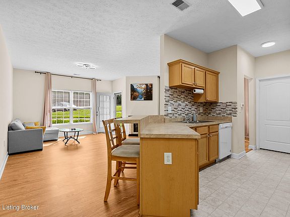 2nd image of 7315 Saint Andrews Woods Cir Unit 103