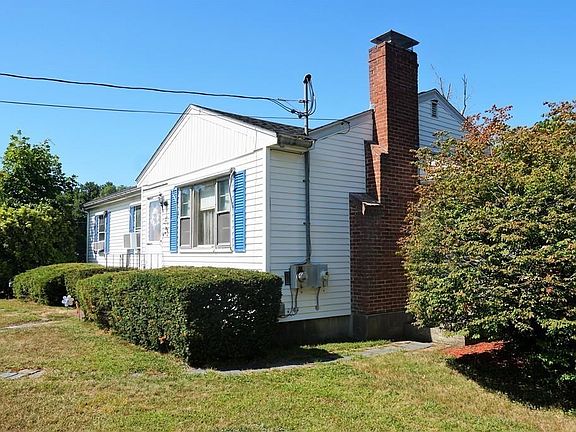 4th image of 738 Park St