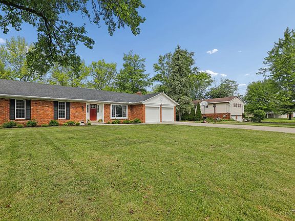 2nd image of 8049 Shade Tree Dr