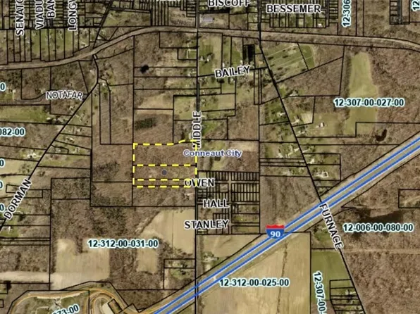 Middle Rd, Conneaut, OH 44030