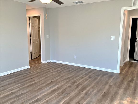 4th image of 210 NW 4th Ter