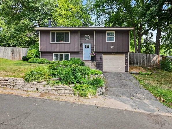 4932 Hanover Rd, Mound, MN 55364