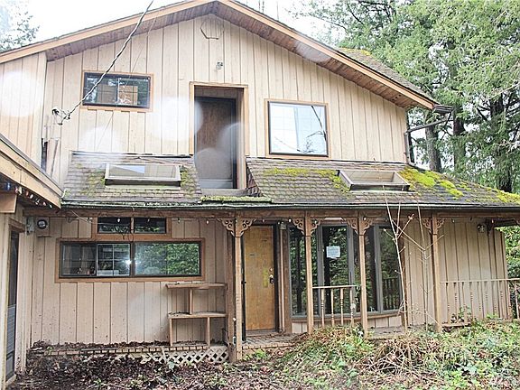 2nd image of 506 Ballarat Ave N