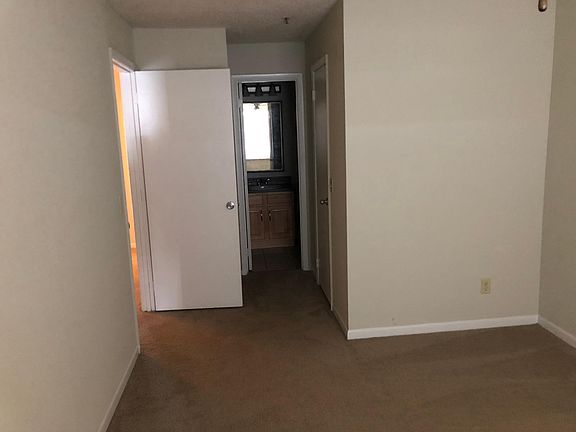 4th image of 545 Alafaya Woods Blvd APT F