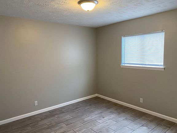 5th image of 31 Gillman Ln #29
