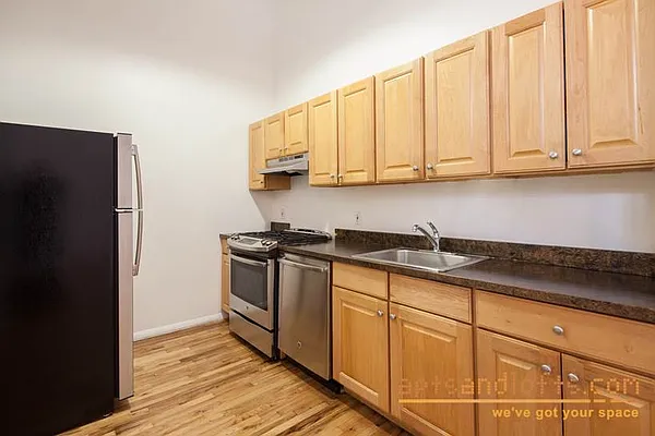 Rented by aptsandlofts.com | media 22