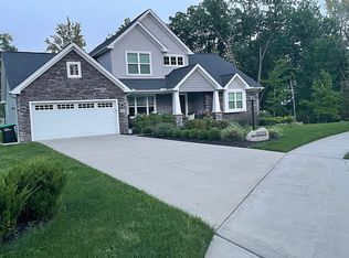 5039 Oakmont Cir, Independence, OH 44131