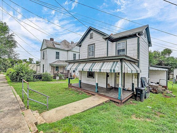 2nd image of 1421 Campbell Ave