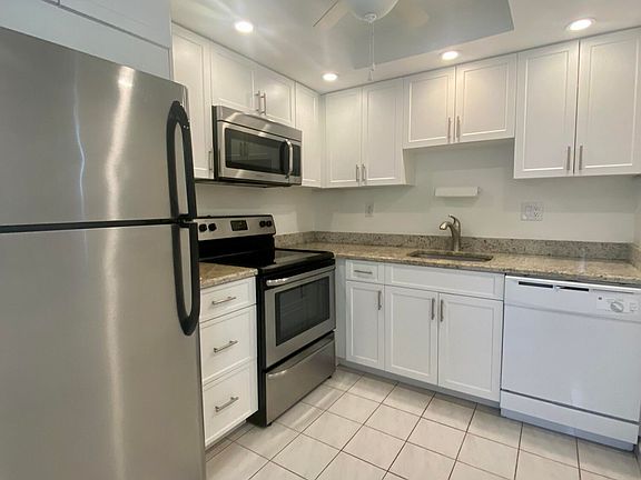 2nd image of 110 Normandy Ln #C