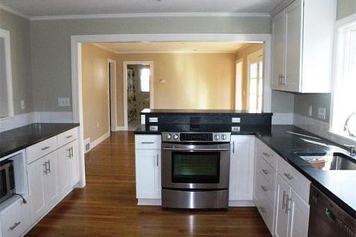 3rd image of 71 Rosemary St