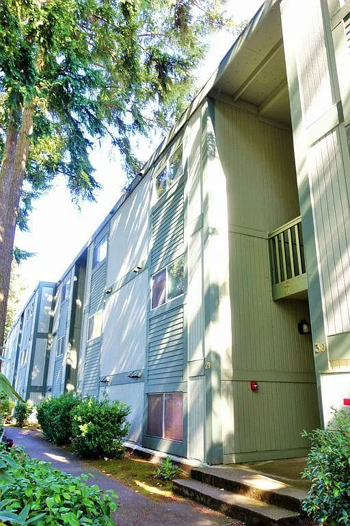 1003 S 308th St — Photo 2