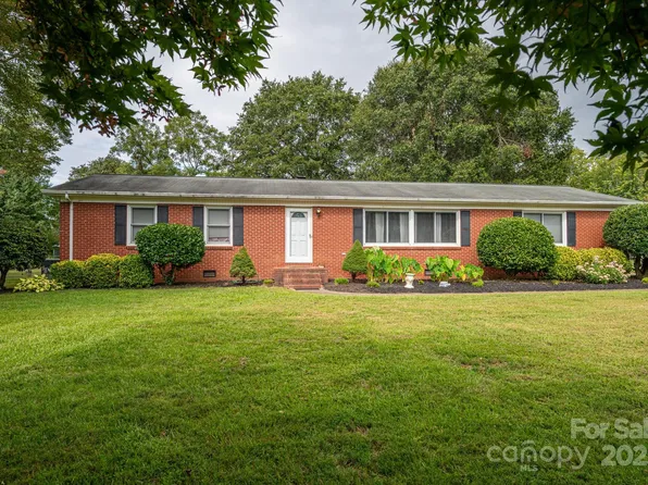 125 Woodhill Dr, Shelby, NC 28152