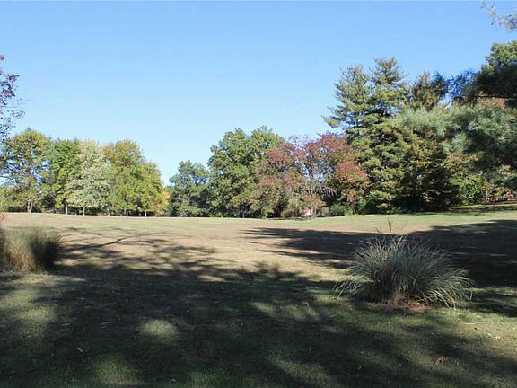 5th image of 608 Claymont Estates Dr