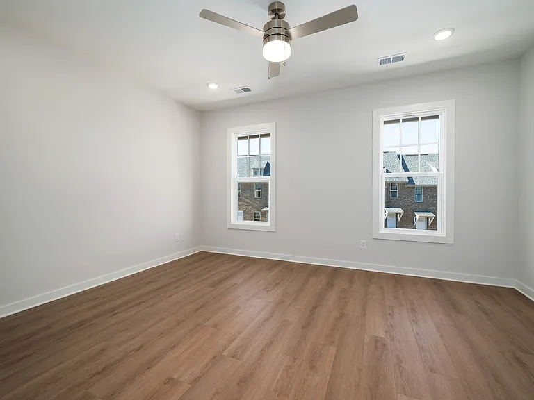 1709 Meerstone Ln #MAIN — Photo 8