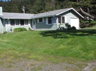 94057 Azalea Ln, Gold Beach, OR 97444