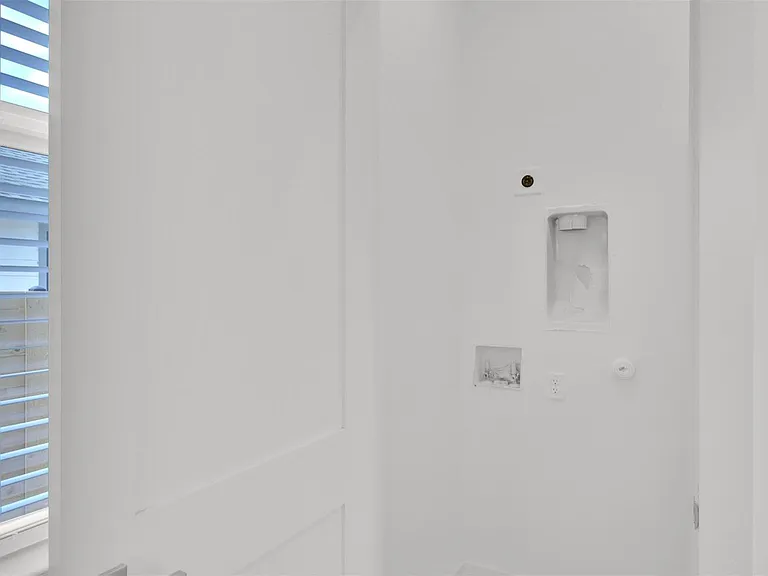 7208 Providence Ave #2 — Photo 3