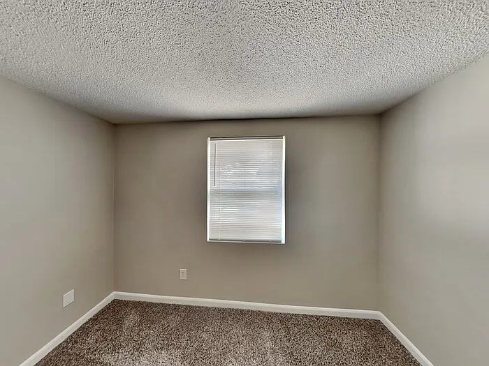 2816 Commanche Ave — Photo 12