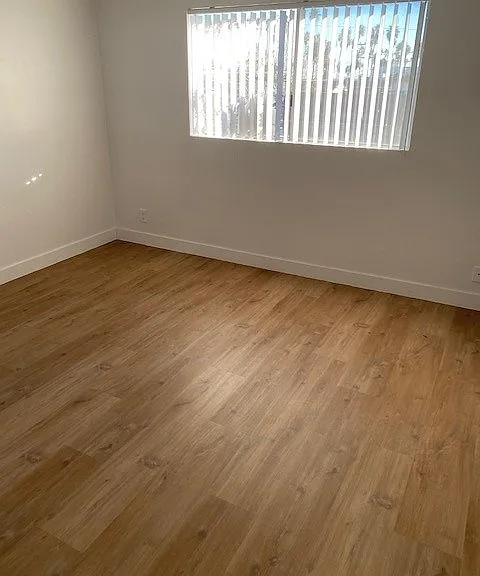 123 W 12th St (Beacon Harbor View, LLC) — Photo 12