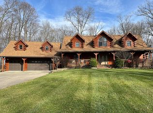 7520 Sunrise Dr, Springfield, OH 45502