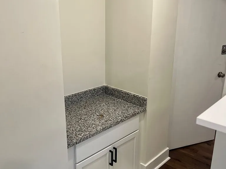 Renovated Units in Ft Mitchell — Photo 23