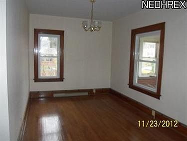 3rd image of 311 N Mill St