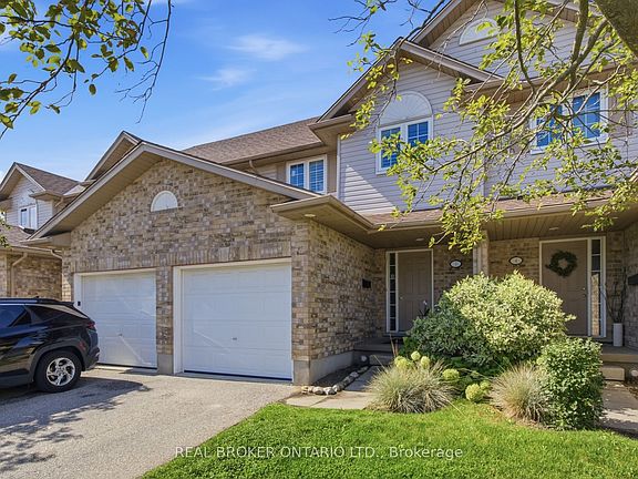 4th image of 31 Schroder Cres #5