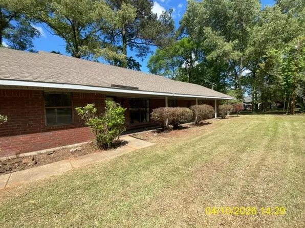 219 Covington Dr, Benton, LA 71006