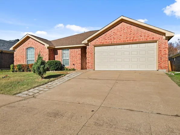 331 McMurtry Dr, Arlington, TX 76002