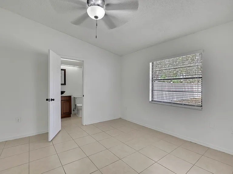 8053 Canterbury St — Photo 7