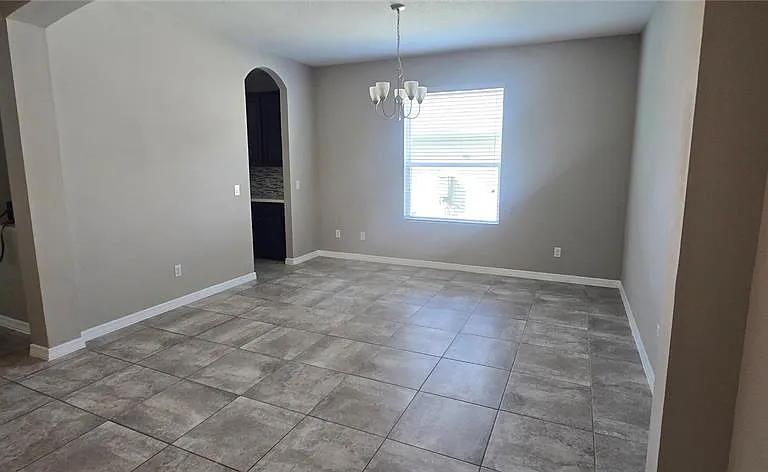 7564 Bishop Square Dr — Photo 14