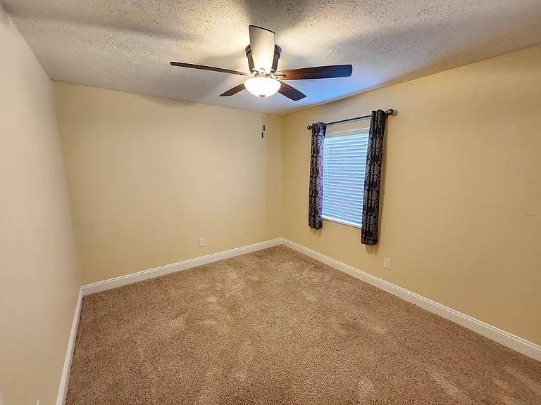 2403 Stonehill Ave — Photo 19