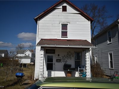 1144 Adams St, Coshocton, OH, 43812