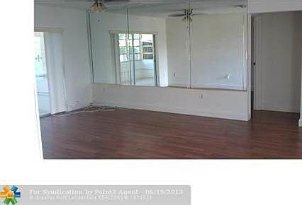 2nd image of 8521 NW 26th St