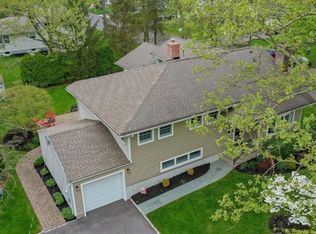 261 Eton Pl, Westfield, NJ 07090