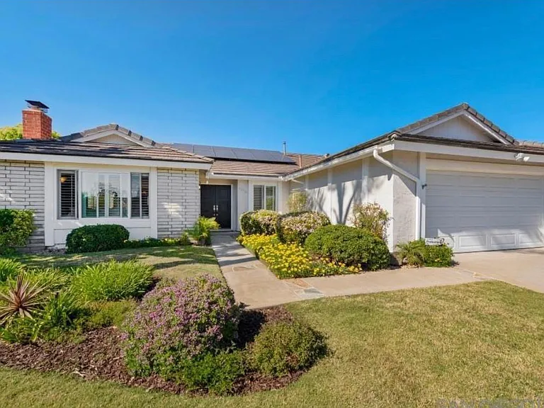 12856 Oakfield Way — Photo 1