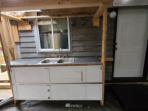 3rd image of 9111 66th Ave NW #100