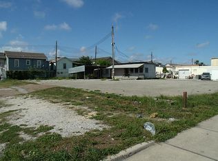 4028 Broadway St, Galveston, TX 77550