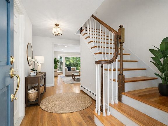 2nd image of 59 Russett Hill Rd