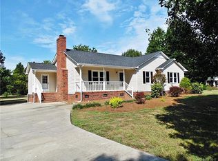1337 Red Oaks Dr, Rock Hill, SC 29730