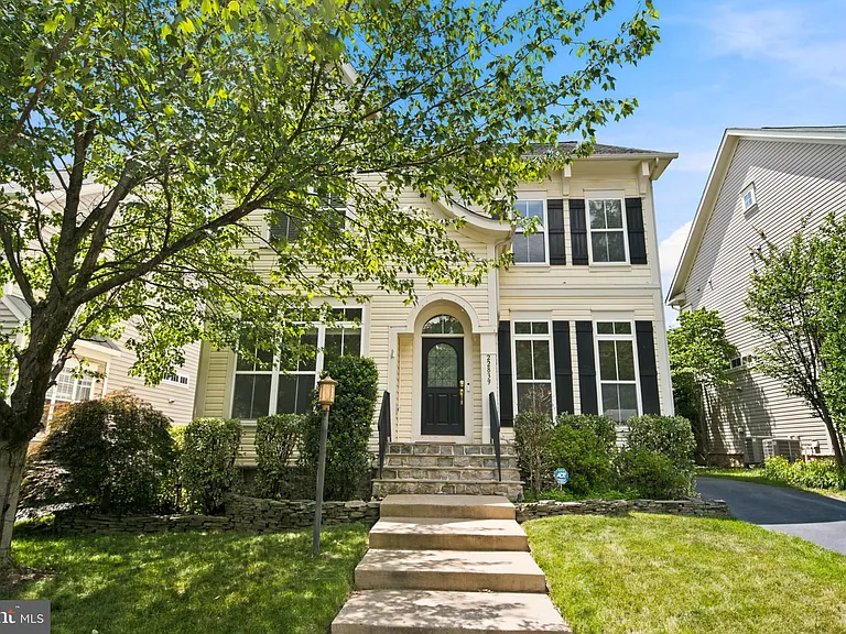 22839 Vickery Park Dr — Photo 1