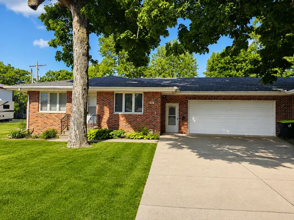 304 S 2nd St #0, Fairbury, IL 61739